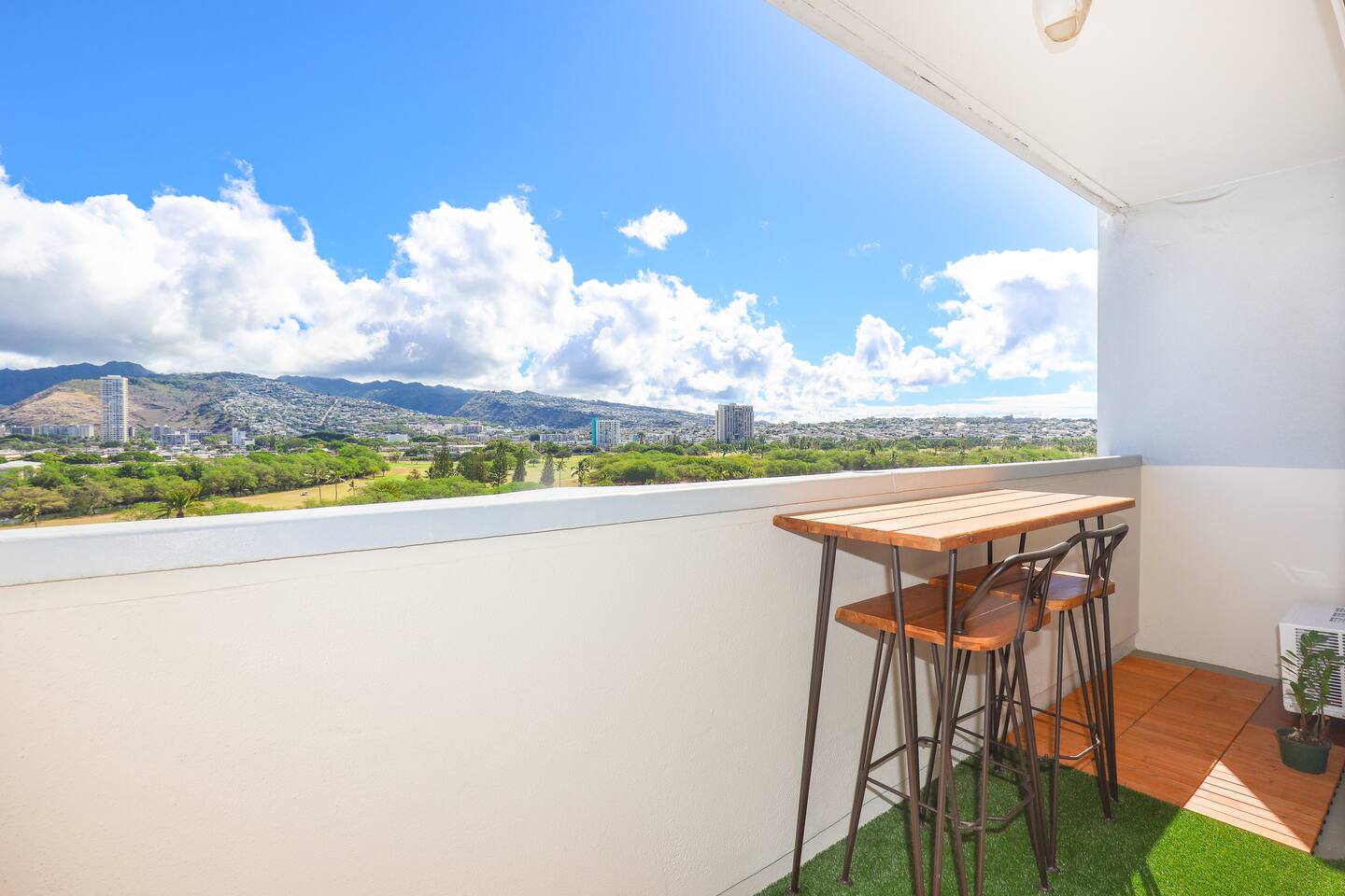 2281 Ala Wai Boulevard - 902